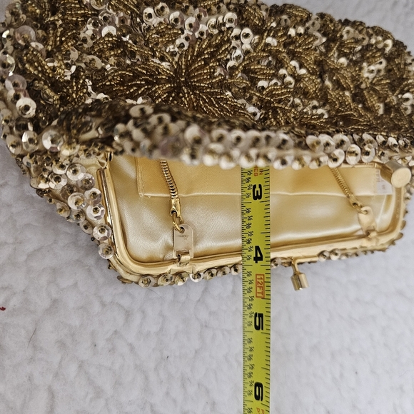 Vintage Gold Hand Beaded and Sequined Evening Bag Gold Handle Hong Kong - Picture 13 of 13